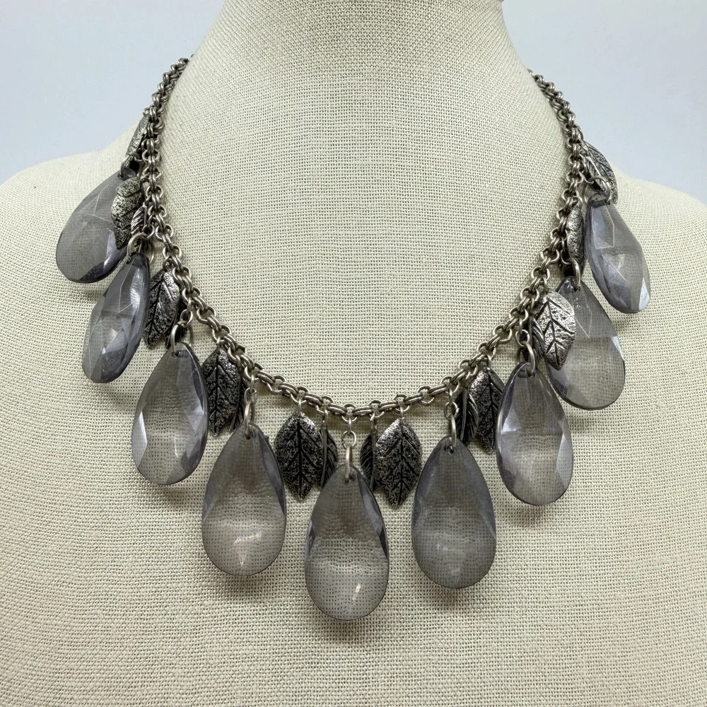 Gray Faceted Crystal Teardrop Leaf Charm Necklace Silver Tone Statement Jewelry